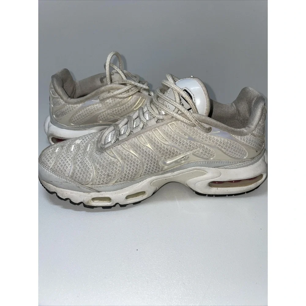 Women's Size 6.5 Nike Air Max Plus White Running‎ Shoes